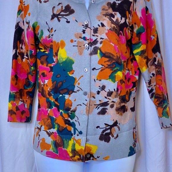 Valerie Bertinelli Cardigan - Picture 4 of 4